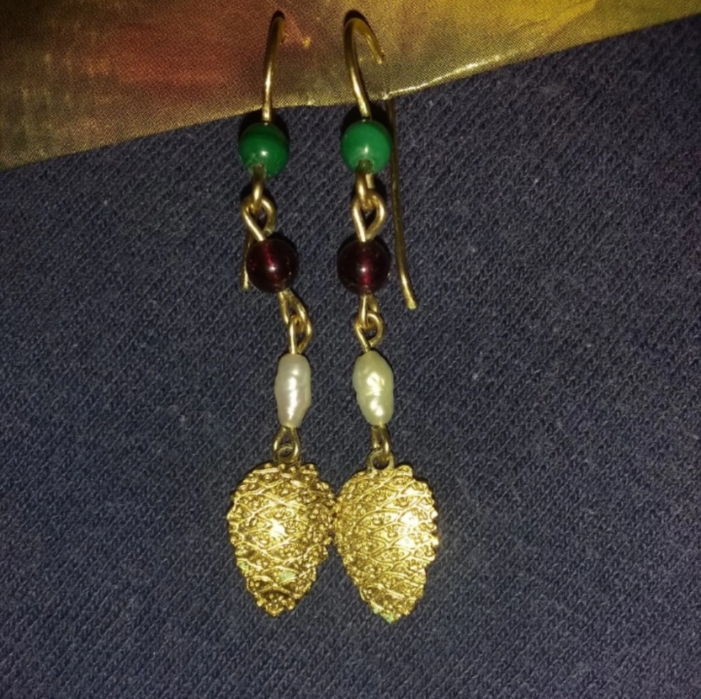 Crafty gold coated leaf earrings